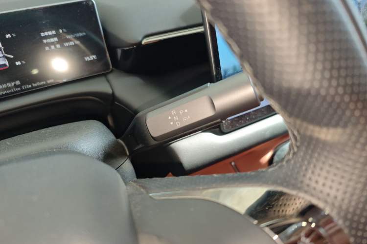 Used AION V 2024 Aion Tyrannosaurus 650 LiDAR Edition
