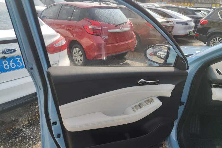 Used Baojun Yunhai 2024 140km Plug-in Hybrid Version