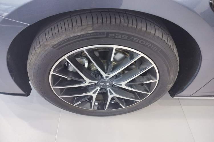 Used BYD Seal 07 DM-i 2025 DM-i 1.5L 125km Prestige Model
