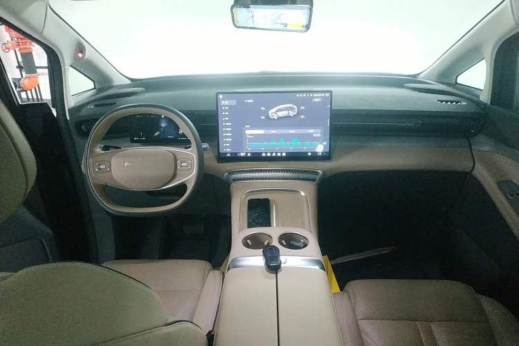 Used XPeng X9 2025 740 Ultra-Long Range Max
