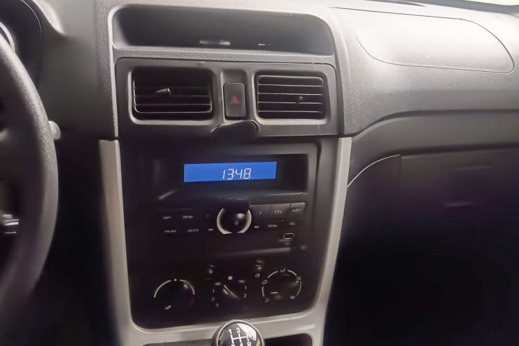 Used CHANGAN KAICHENG Ruixing M90 2021 2.0L Standard Version Flat-Top Liftgate 6-Seater LJ481Q6
