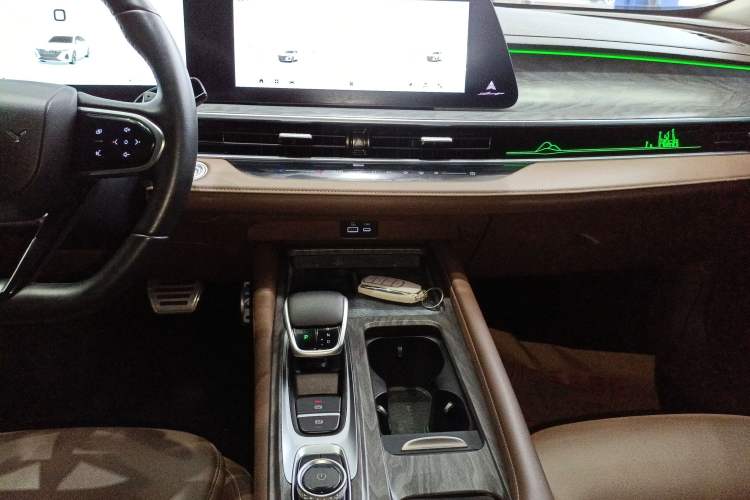 Used Chery Arrizo 8 2023 High-Performance Edition 2.0T DCT Powerfully Equipped