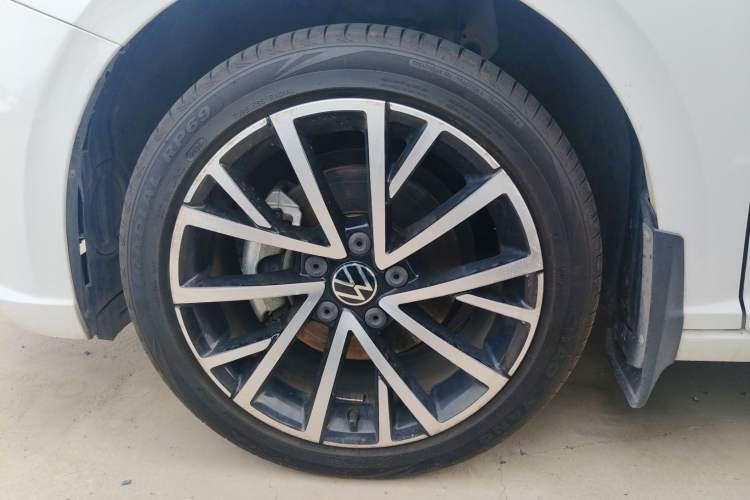 Used Volkswagen Lavida 2021 280TSI DSG Luxury Edition Exterior 4