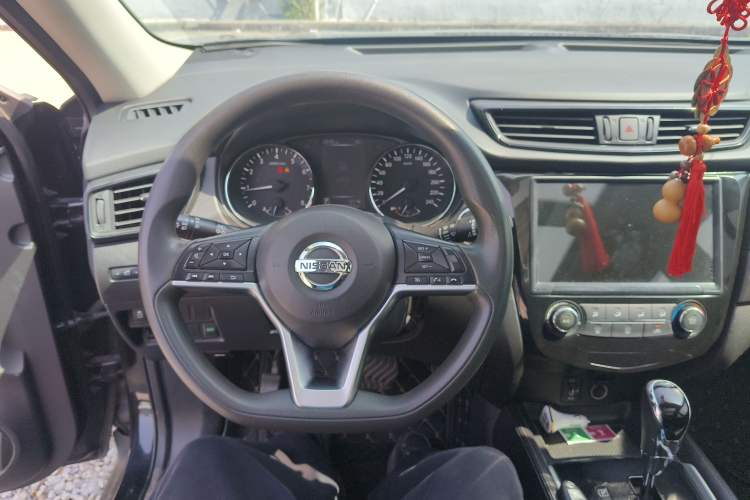 Used Nissan X-Trail 2017 2.0L CVT Comfort Edition 2WD Steering Wheel