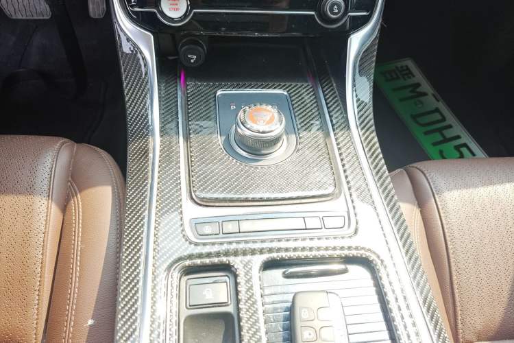 Used Jaguar XFL 2019 XFL 2.0T 250 PS Two-Wheel-Drive Luxury Edition