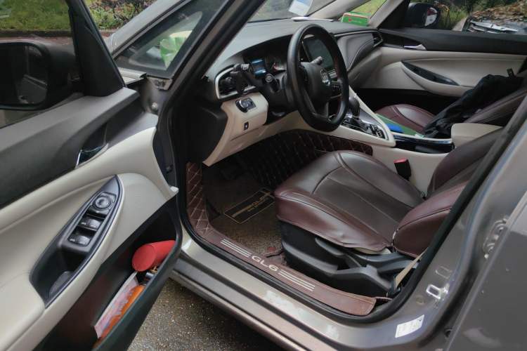 Used Buick GL6 2019 18T 6-Seater Elite Version China V Standard