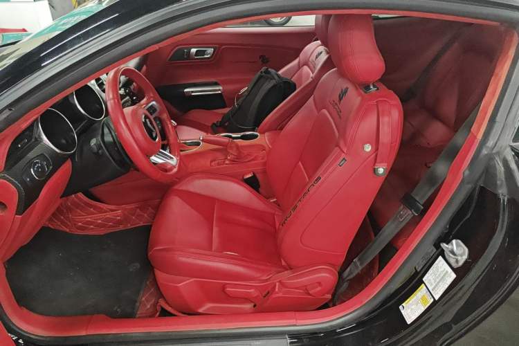 Used Ford Mustang 2018 2.3T Automatic Hardtop Standard Trim U.S. Specification Left Front Seat