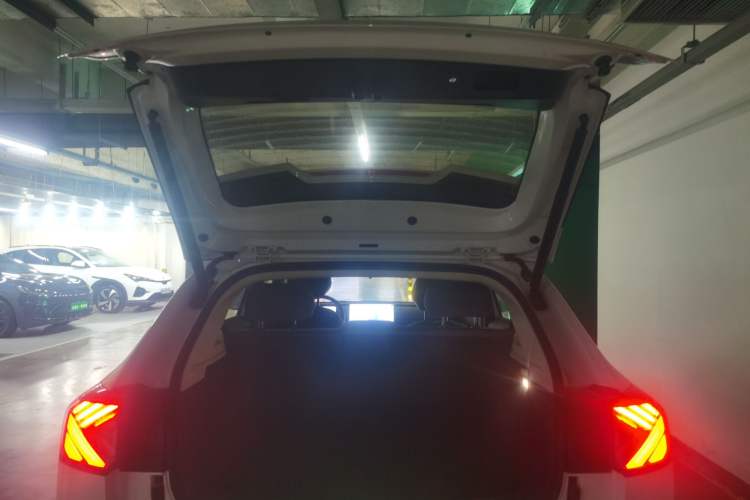 Used ARCFOX T1 2025 Model 425 PLUS
