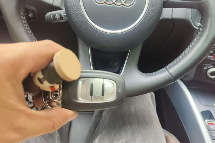 Used Audi Q5 2018 Collector's Edition 40 TFSI Technology Model
