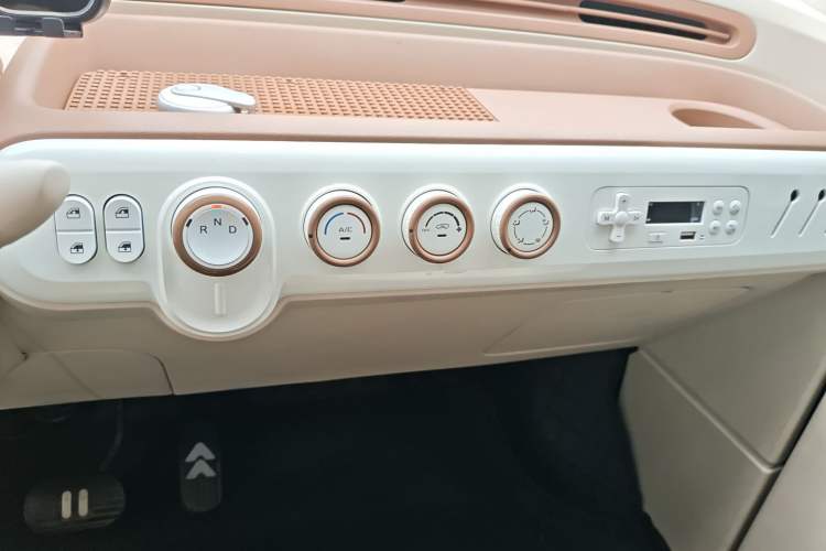 Used Bestune Pony 2026 222km Colorful Horse
