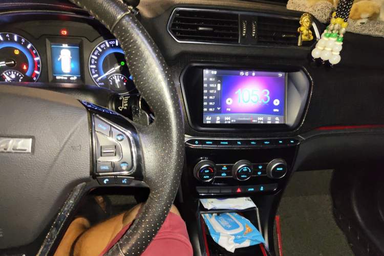 Used Haval H2 2018 Chuanxiang Edition 1.5T Dual-Clutch Two-Wheel Drive ZhiShang Model China V Standard