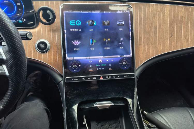 Used Mercedes-Benz EQE 2022 350 Pioneer Edition
