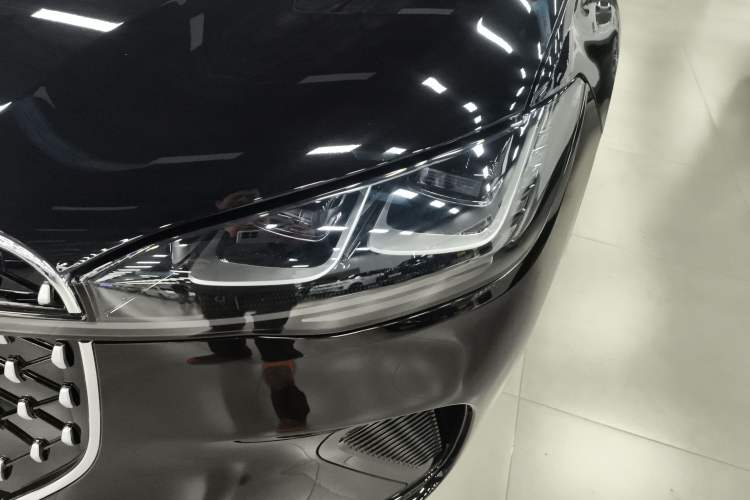 Used Lincoln Corsair 2023 2.0T Two-Wheel-Drive Luxury Edition Left Front Headlight