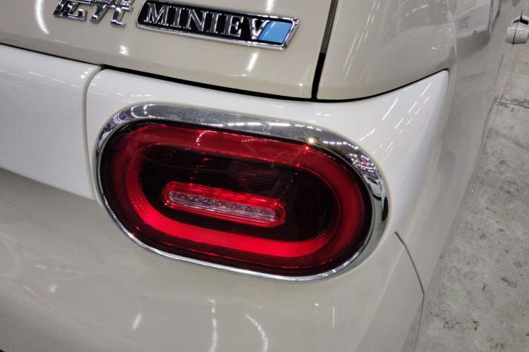 Used Wuling Hongguang MINIEV 2024 3rd Generation 215km Advanced Version