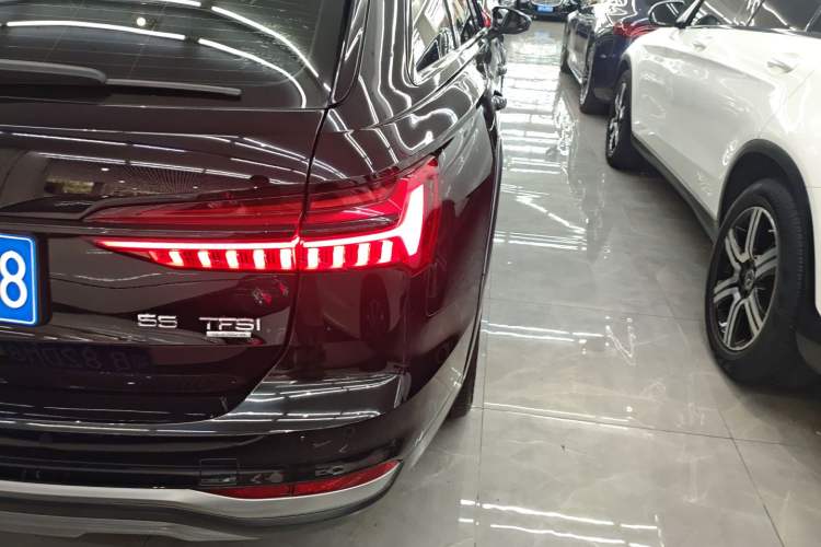 Used Audi A6 2021 allroad quattro Explorer 55 TFSI Prestige Off-Road Model
