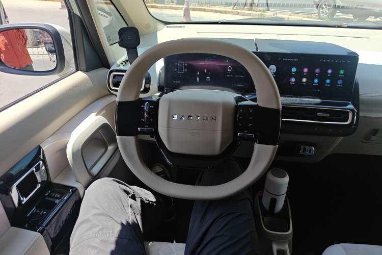 Used Baojun KiWi EV 2023 DJI Edition Lithium Iron Phosphate Steering Wheel