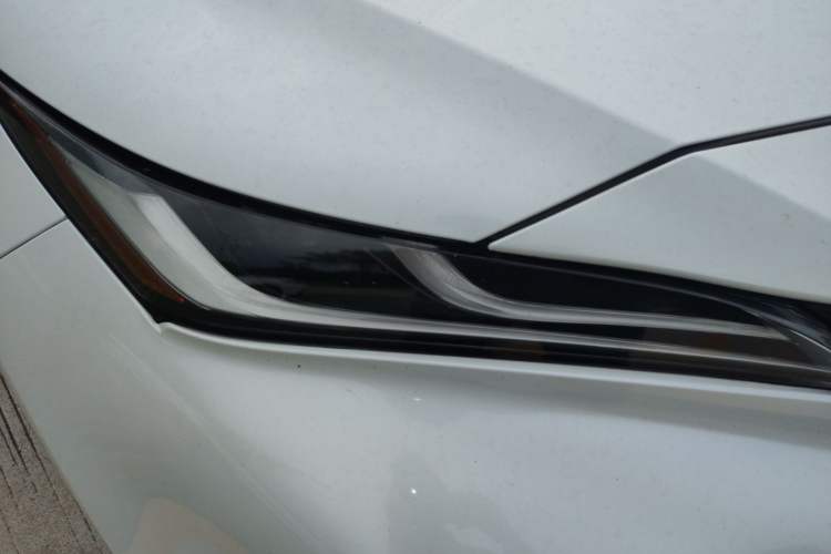 Used Toyota Venza 2023 2.5L Smart Electric Hybrid Dual-Drive Prestige Version Right Front Headlight