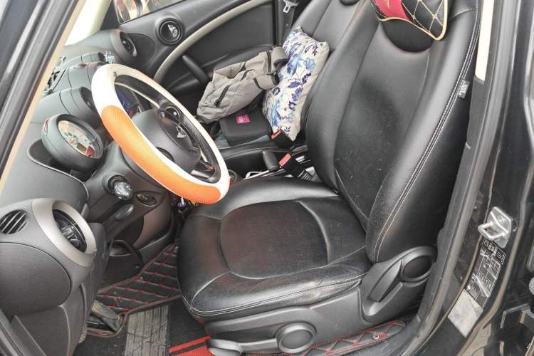 Used MINI Countryman 2011 1.6L ONE Left Front Seat