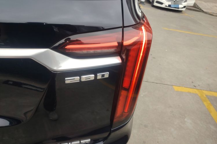 Used Cadillac XT6 2020 28T Six-Seater Fashion Edition Exterior 3