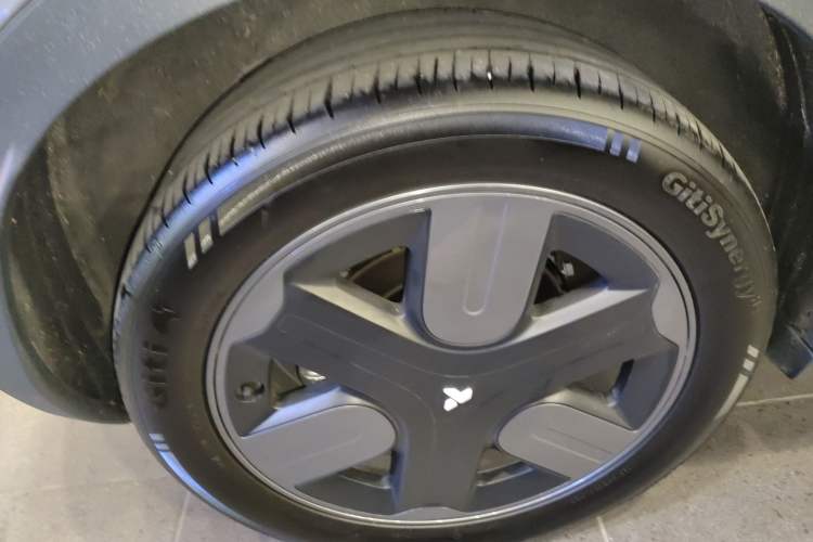 Used firefly firefly 2025 Illuminated Edition