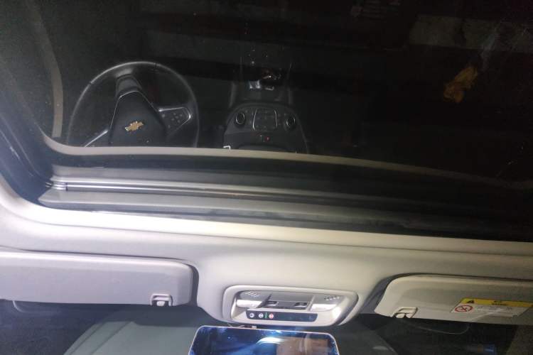 Used Chevrolet Malibu XL 2021 535T Automatic Sport Edition Headliner