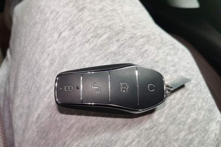 Used BYD Yuan PLUS 2024 Honor Edition 430KM Beyond Model
