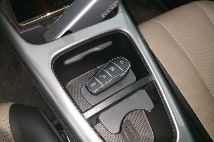 Used BYD Dolphin 2025 Intelligent Driving Version 520km Range Knight Edition Vehicle Key