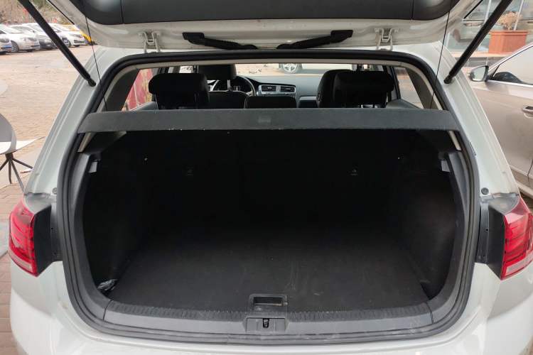 Used Volkswagen Golf 2018 1.6L Automatic Comfort Model