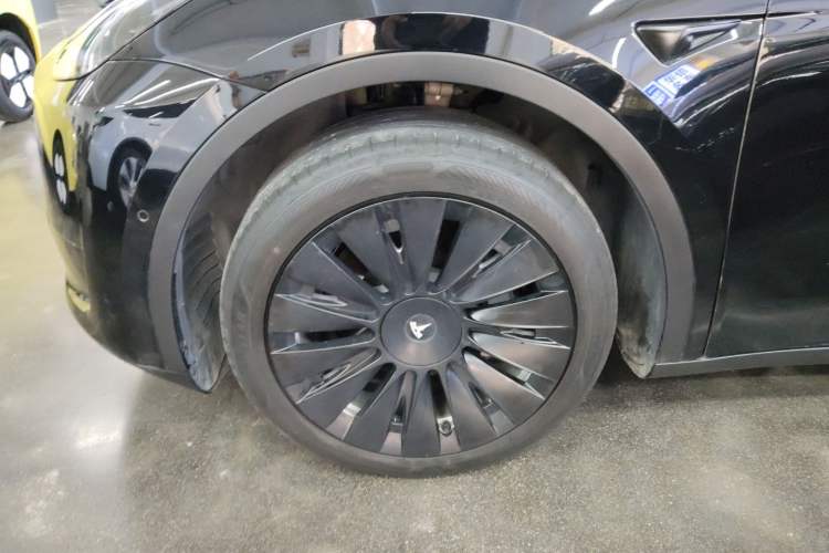 Used Tesla Model Y 2023 Rear-Wheel-Drive Version