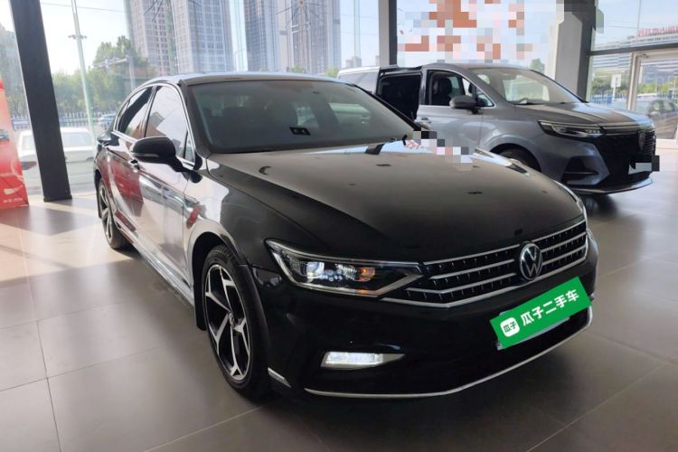 Used Volkswagen Magotan 2023 2 Million Units Limited Edition 330TSI DSG Leading Version
