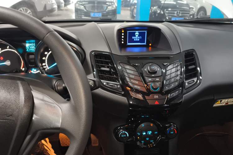 Used Ford Fiesta 2013 Hatchback 1.5L Automatic Sport Model Audio And AC Panel