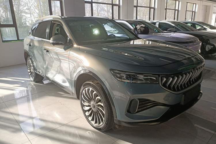 Used VOYAH FREE 2022 Four-Wheel Drive Ultra-Long Range Pure Electric Version
