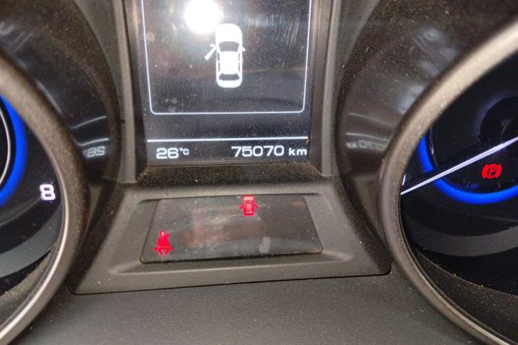 Used CHANGAN Eado 2016 1.6L Automatic Trend Model Odometer Close Up