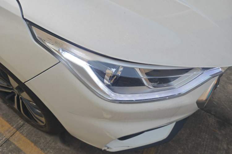 Used Baojun RC-6 2019 1.5T CVT 24-Hour Online Prestige Edition Right Front Headlight