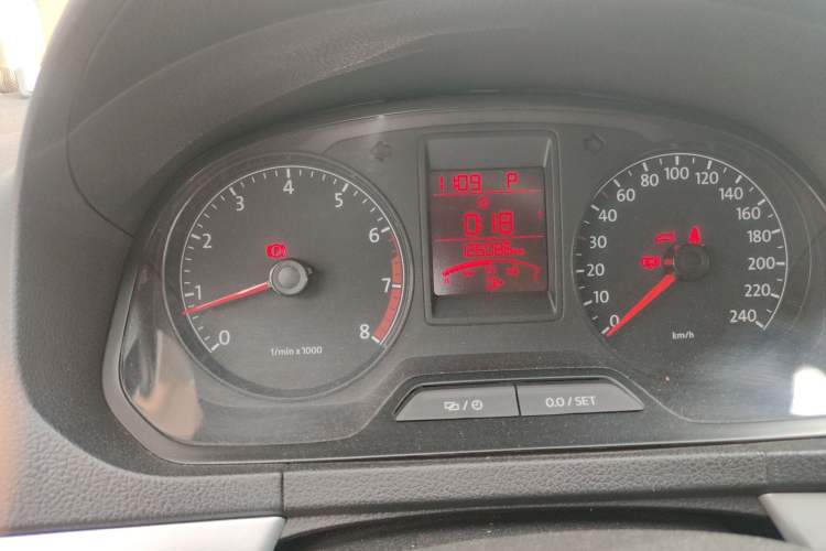 Used Volkswagen Jetta 2013 1.6L Automatic Comfort Model Instrument Cluster