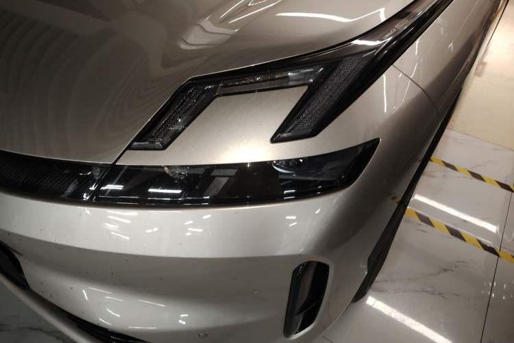 Used Lynk & Co 08 EM-P 2024 120km Long-Range Plus
