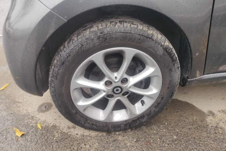 Used smart forfour 2018 1.0L 52 kW Dynamic Edition