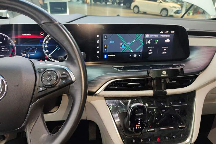 Used Buick GL8 2023 ES Lu Zun Deluxe and Yue Edition
