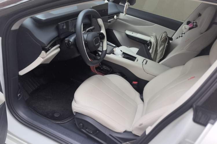 Used Lynk & Co 07 2024 EM-P 126 Long-Range Ultra