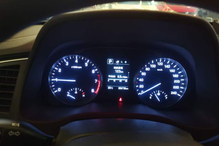 Used Hyundai Elantra (6th Generation / Lingdong) 2016 1.6L Automatic ZhiXuan – Elite Version
