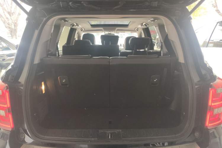 Used GAC Trumpchi GS8 2017 320T Two-Wheel Drive Luxury Smart Connectivity Version (7 Seats)