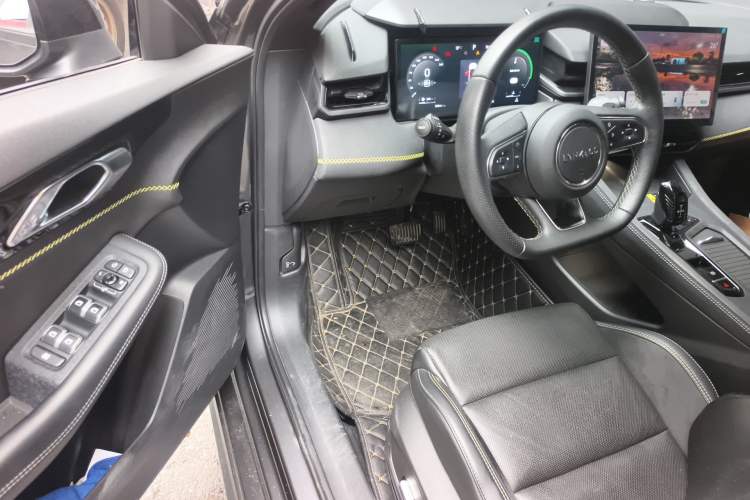 Used Lynk & Co 03 2023 1.5TD DCT JingPro Driver Seat