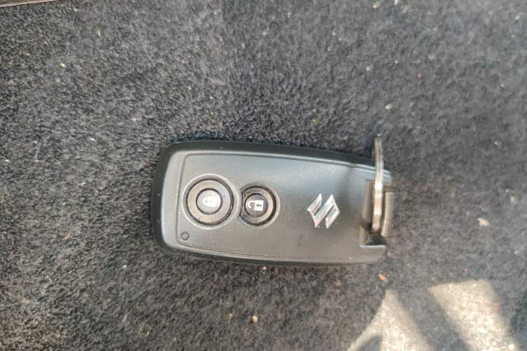 Used Suzuki SX4 2012 1.6L Automatic Ruiqi Model Vehicle Key
