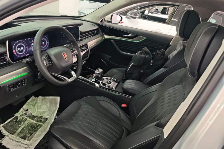 Used Hongqi HS5 2022 Facelifted Version 2.0T Smart Connect Flagship All-Wheel-Drive Edition
