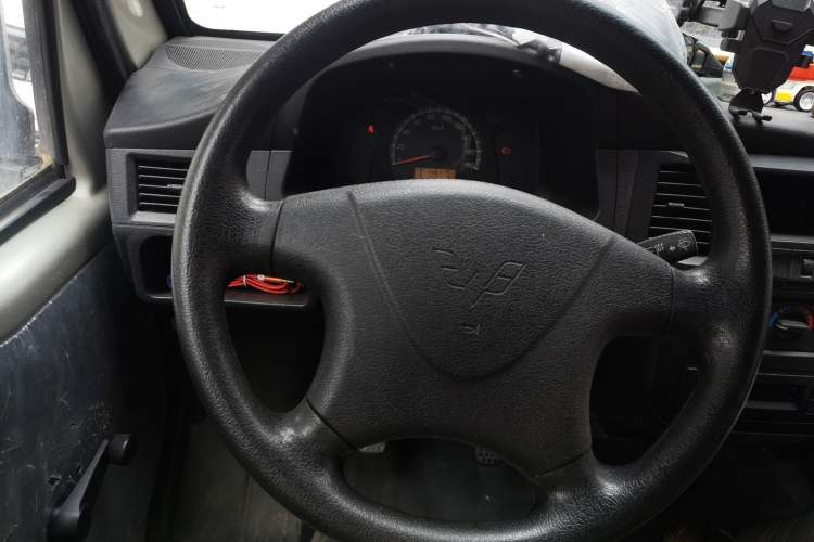 Used Wuling Zhiguang 2013 1.0L Practical Version