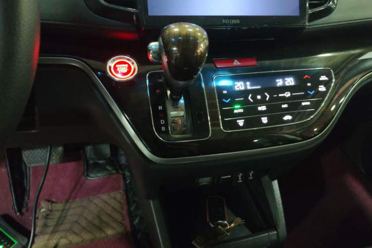 Used Honda Odyssey 2018 2.4L Luxury Edition Gear Lever