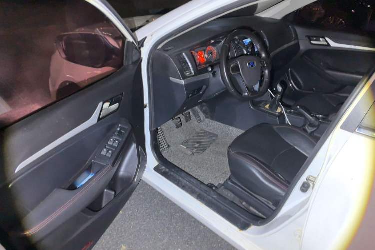 Used Geely Auto Vision 2016 1.5L Manual Happiness Edition