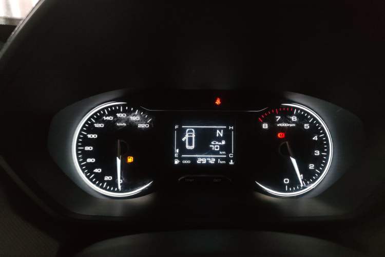 Used Wuling Alvez 2022 1.5L Manual Free-Style Model
