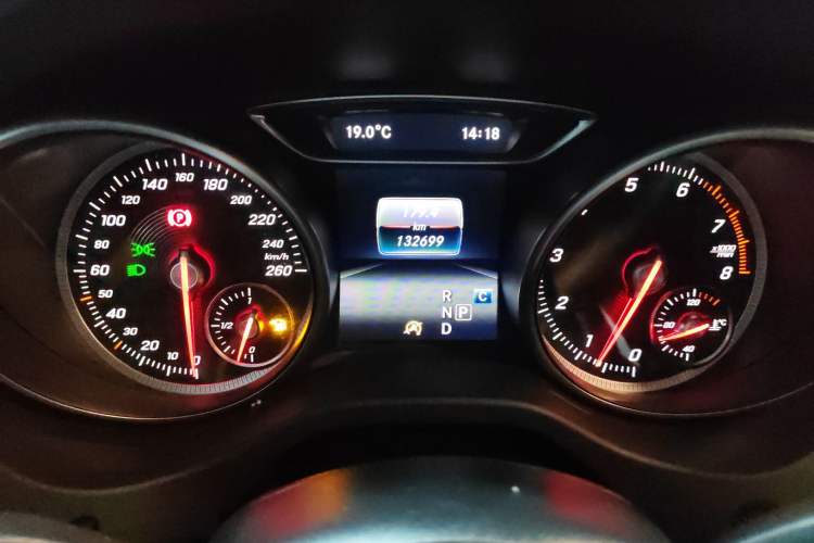 Used Mercedes-Benz GLA 2017 GLA 220 4MATIC Luxury Model
