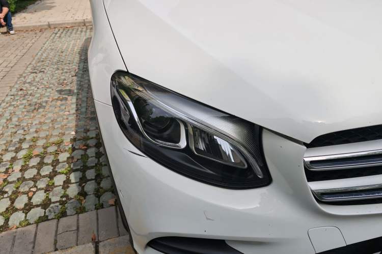 Used Mercedes-Benz GLC 2019 GLC 260 L 4MATIC Dynamic Model Right Front Headlight